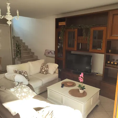 Villa Casacarini - Vacanze Sul Mare Con Piscina Idromassaggio Carini