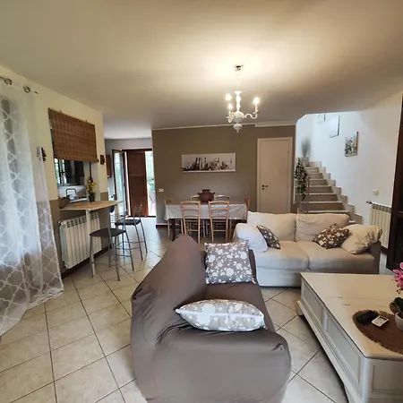 Casacarini - Vacanze Sul Mare Con Piscina Idromassaggio Villa *